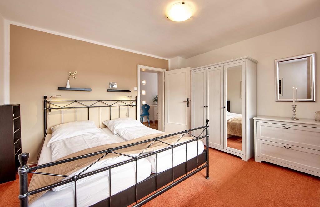 Apartment Sir George Гармиш-Партенкирхен Стая снимка